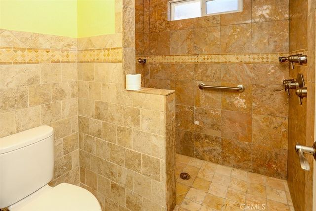 /7523 Milwood, Canoga Park, CA 91303
