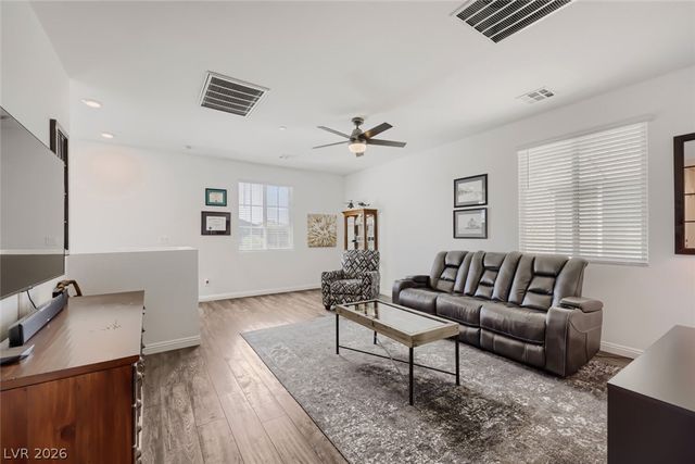 864 Aurelie Ridge Street, Henderson, NV 89011