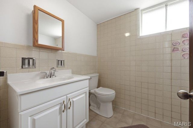 38 Pinewood Drive, St Louis, MO 63123