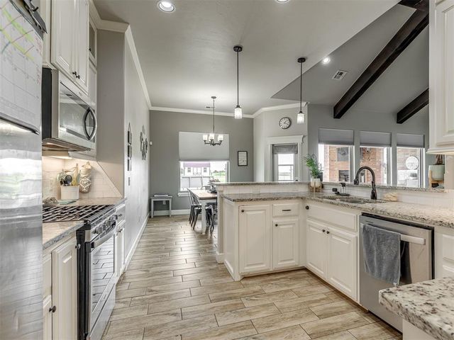 2269 Barrington Drive, Blanchard, OK 73010