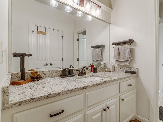 2269 Barrington Drive, Blanchard, OK 73010