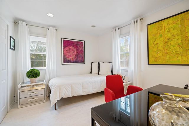 798 Connecticut View Drive, Oyster Bay, NY 11771