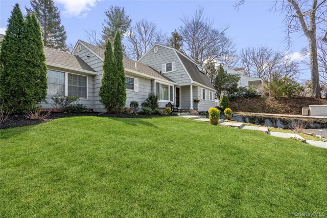 798 Connecticut View Drive, Oyster Bay, NY 11771