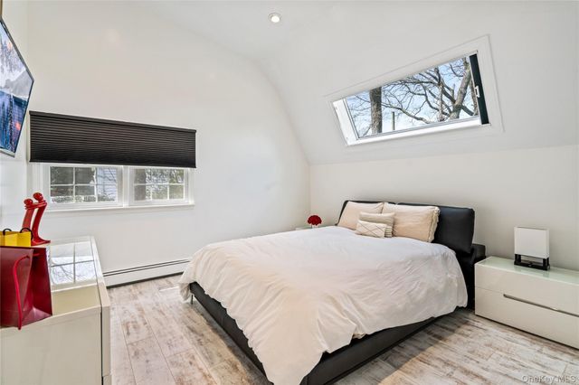 798 Connecticut View Drive, Oyster Bay, NY 11771