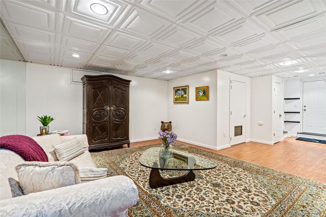 798 Connecticut View Drive, Oyster Bay, NY 11771