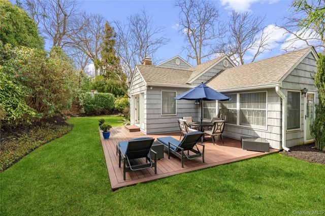 798 Connecticut View Drive, Oyster Bay, NY 11771