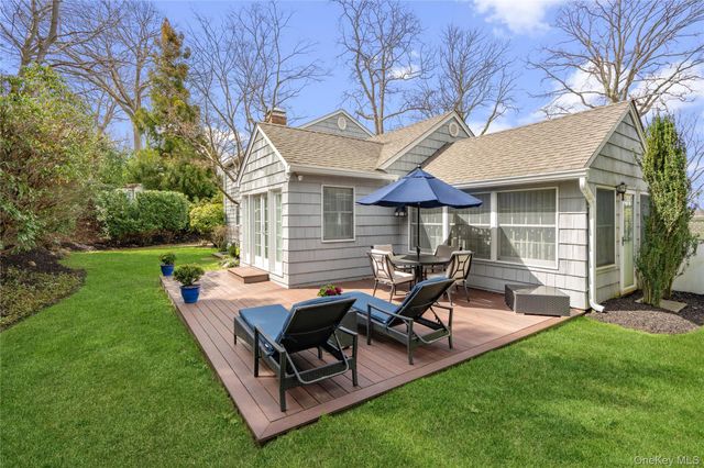 798 Connecticut View Drive, Oyster Bay, NY 11771