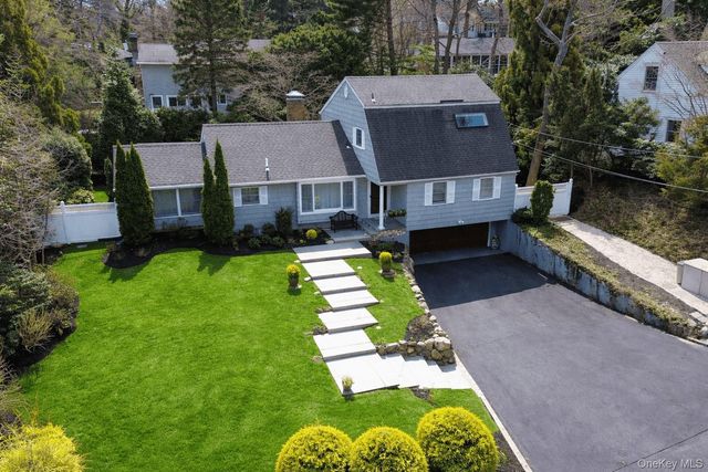 798 Connecticut View Drive, Oyster Bay, NY 11771