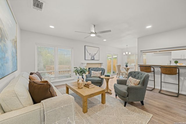 10223 FLATLAND TRL, Converse, TX 78109