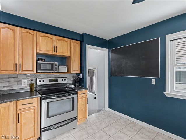 6106 Pelham Drive, Parma, OH 44129