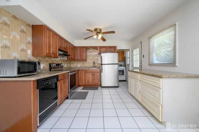 300 Beechmont Street, Toms River, NJ 08757