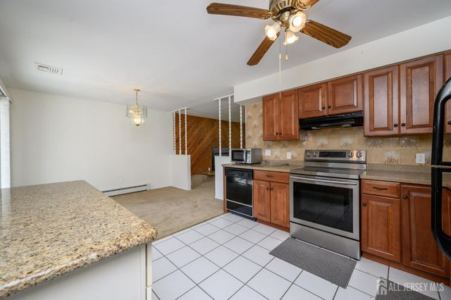 300 Beechmont Street, Toms River, NJ 08757