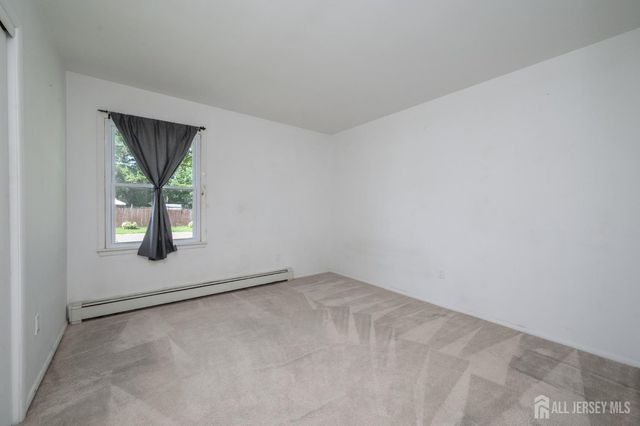 300 Beechmont Street, Toms River, NJ 08757