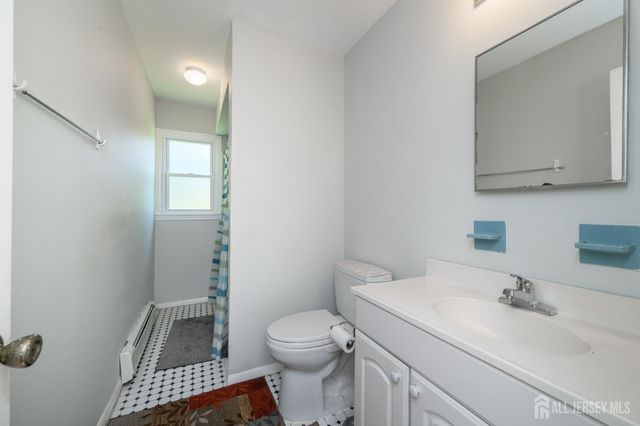 300 Beechmont Street, Toms River, NJ 08757