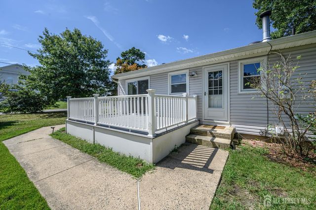300 Beechmont Street, Toms River, NJ 08757
