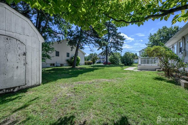300 Beechmont Street, Toms River, NJ 08757