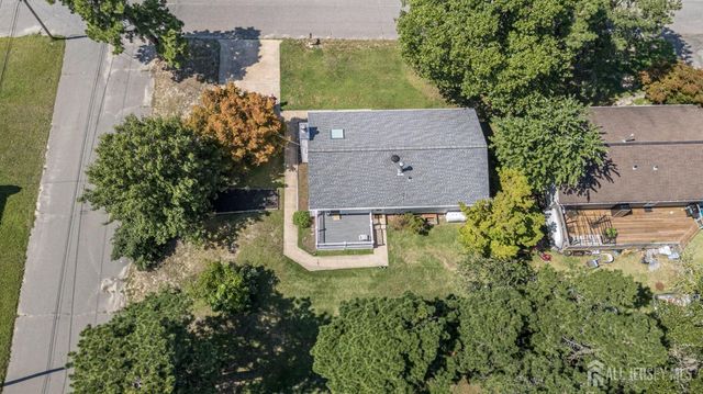 300 Beechmont Street, Toms River, NJ 08757