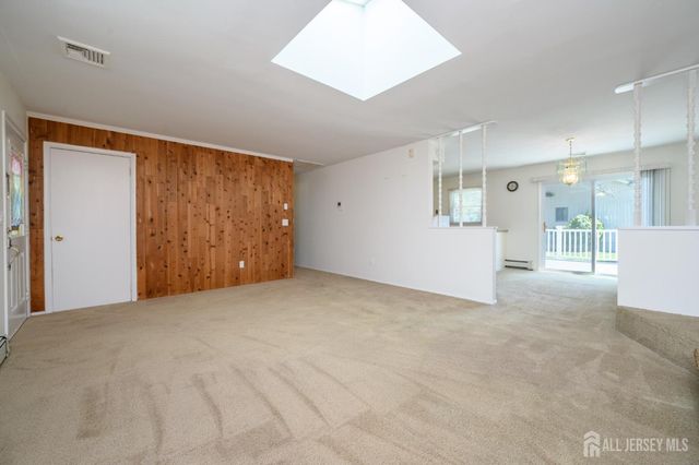 300 Beechmont Street, Toms River, NJ 08757