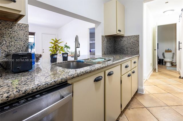 9430 Boca Cove Cir 210, Boca Raton, FL 33428