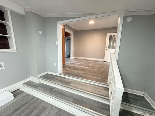 20500 Mckishnie Street, Clinton Township, MI 48035