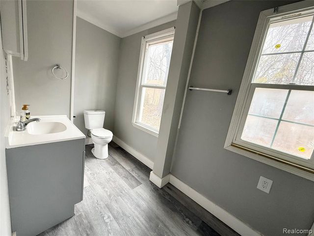 20500 Mckishnie Street, Clinton Township, MI 48035