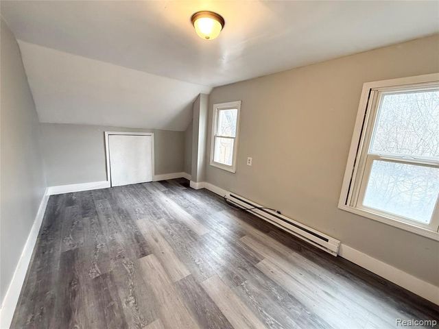 20500 Mckishnie Street, Clinton Township, MI 48035