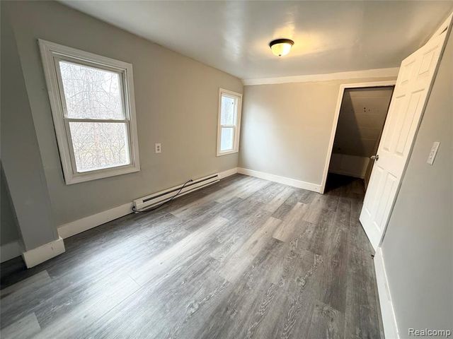 20500 Mckishnie Street, Clinton Township, MI 48035