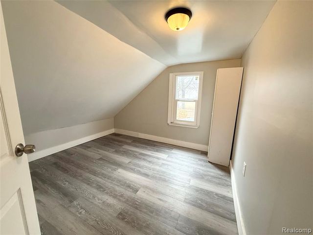 20500 Mckishnie Street, Clinton Township, MI 48035