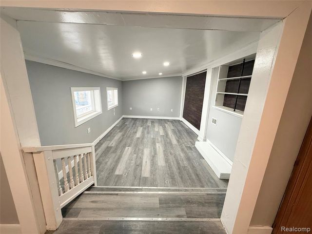 20500 Mckishnie Street, Clinton Township, MI 48035