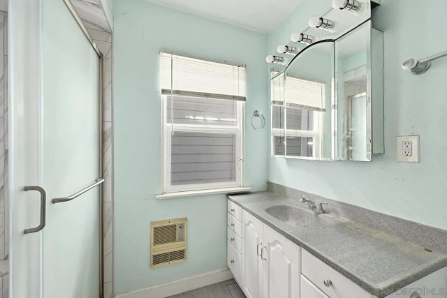 8230-32 Vista Dr, La Mesa, CA 91941