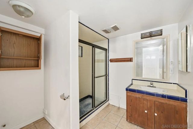 8230-32 Vista Dr, La Mesa, CA 91941