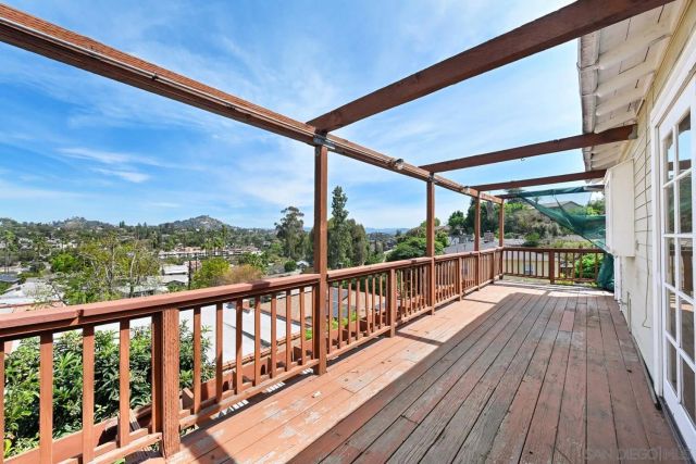 8230-32 Vista Dr, La Mesa, CA 91941