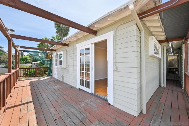 8230-32 Vista Dr, La Mesa, CA 91941