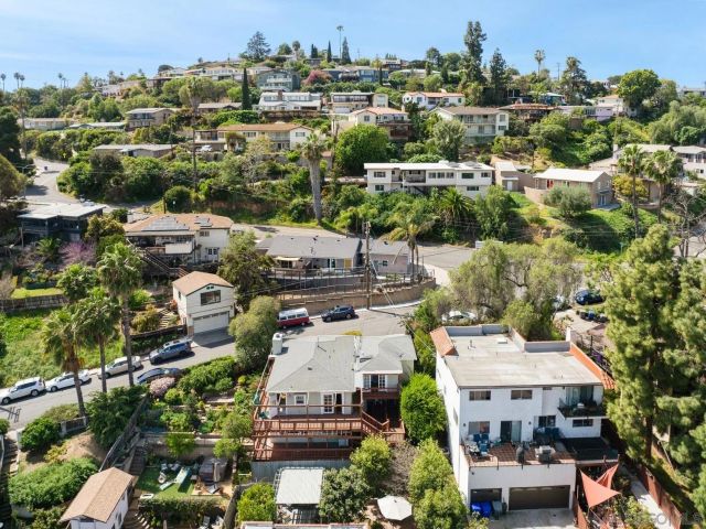 8230-32 Vista Dr, La Mesa, CA 91941