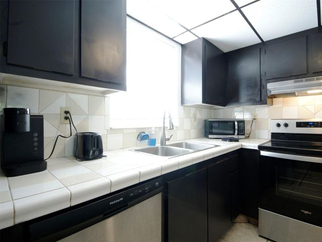 1920 N Congress Avenue 105, West Palm Beach, FL 33401