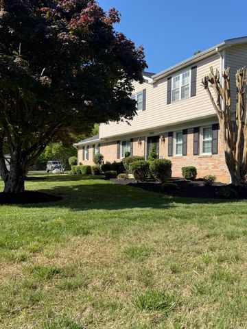 11063 ELLINGER DR, White Plains, MD 20695