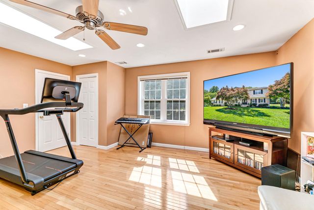 11063 ELLINGER DR, White Plains, MD 20695