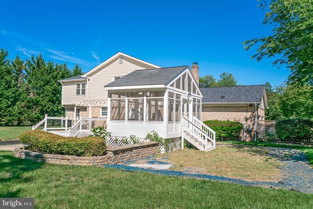 11063 ELLINGER DR, White Plains, MD 20695
