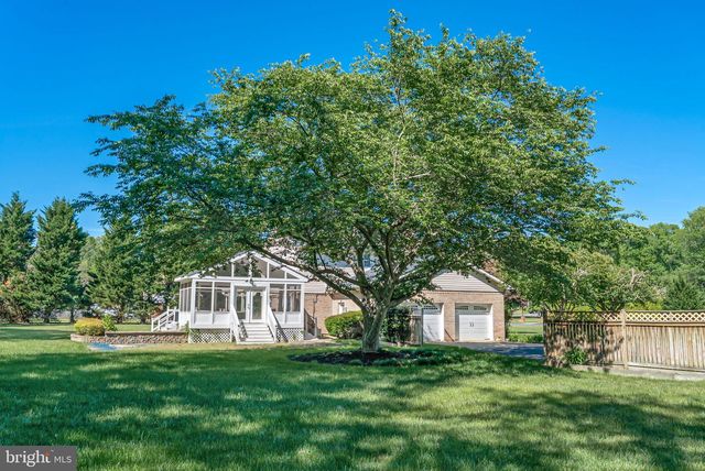 11063 ELLINGER DR, White Plains, MD 20695