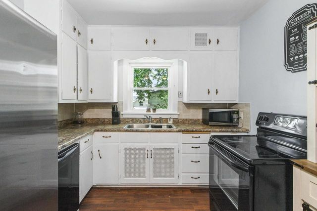 617 W Franklin Street, Portage, WI 53901