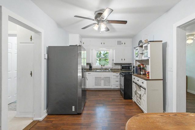 617 W Franklin Street, Portage, WI 53901