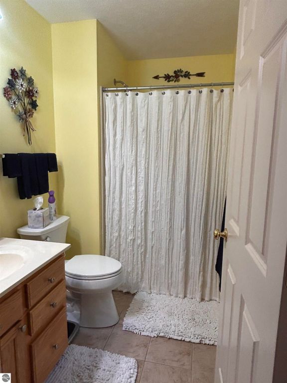 Image 19 of property listing at 8450 Bent Pine Drive, Lake Ann, MI 49650