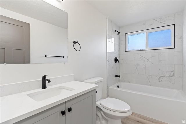 19 E NORTH CANYON RD, Bountiful, UT 84010