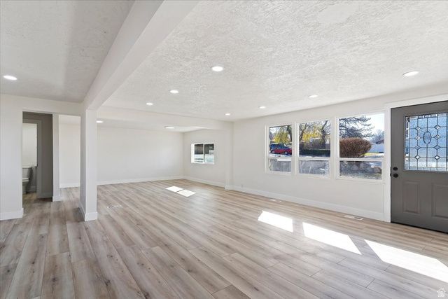 19 E NORTH CANYON RD, Bountiful, UT 84010