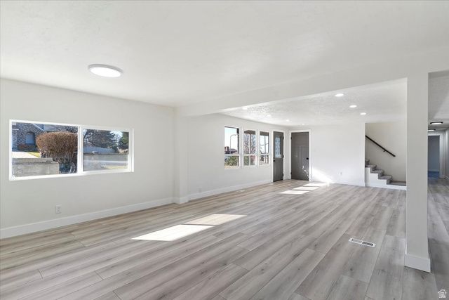 19 E NORTH CANYON RD, Bountiful, UT 84010