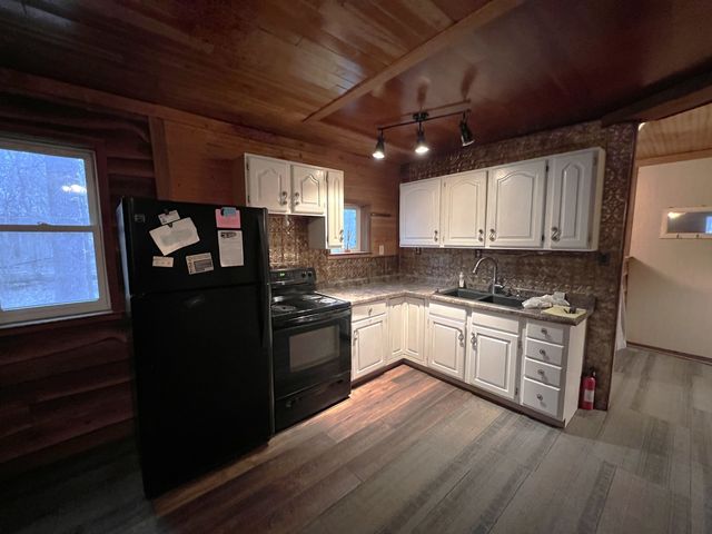 526 Power Plant Road, Marion, IL 62959