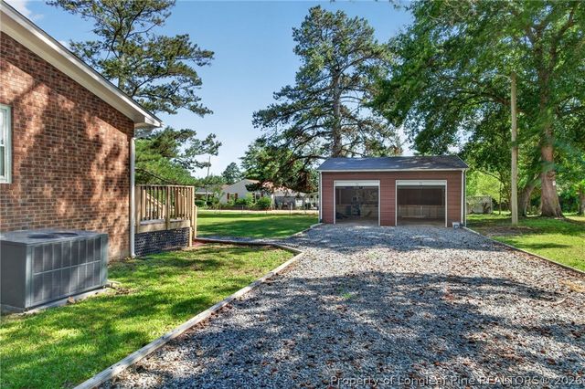211 Burton Avenue, Dunn, NC 28334