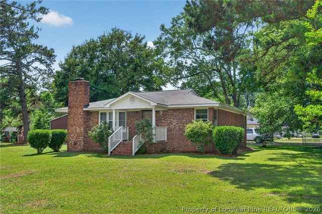 211 Burton Avenue, Dunn, NC 28334
