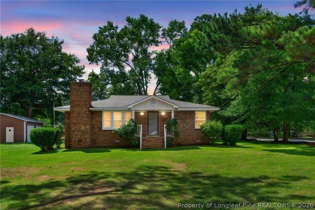 211 Burton Avenue, Dunn, NC 28334