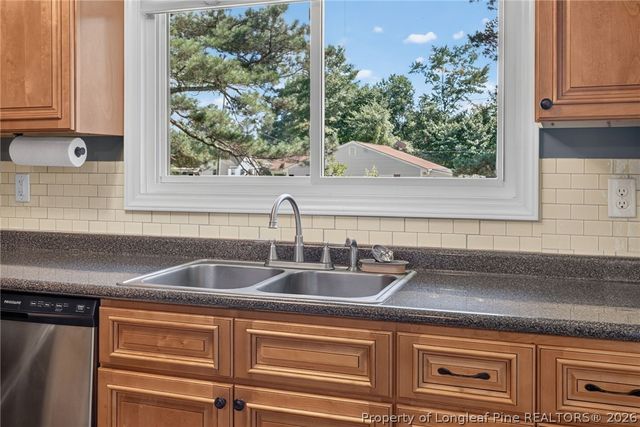 211 Burton Avenue, Dunn, NC 28334